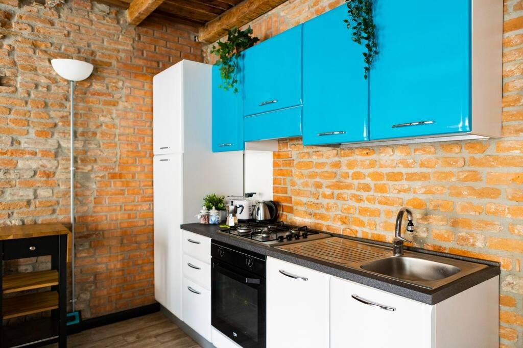 Canonica Brick Apartment Милано Екстериор снимка
