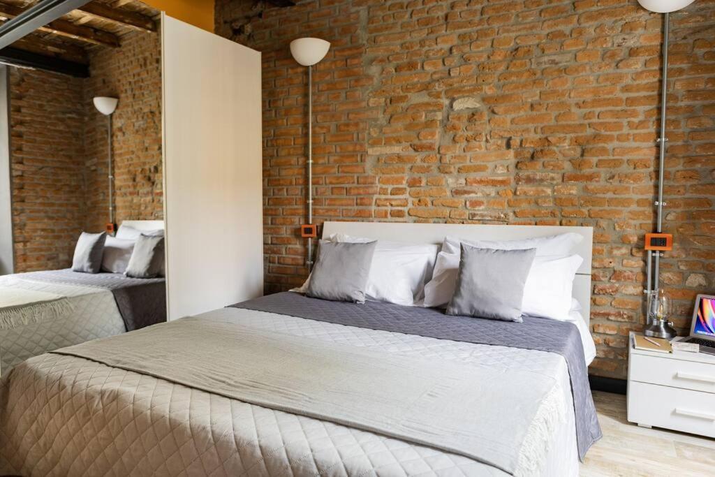 Canonica Brick Apartment Милано Екстериор снимка