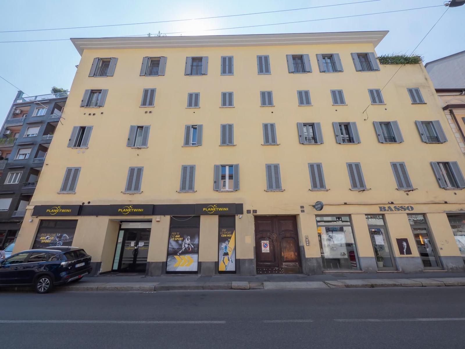 Canonica Brick Apartment Милано Екстериор снимка